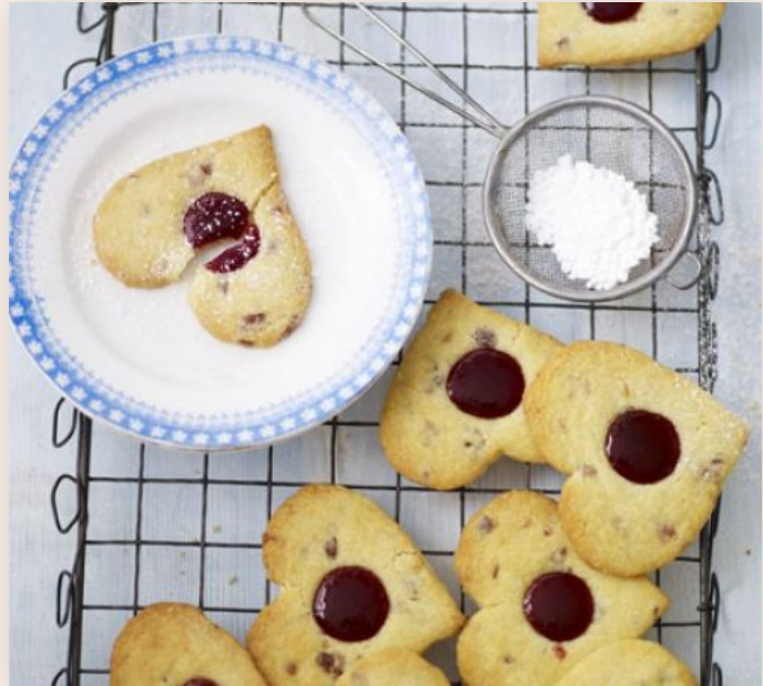 Cornmeal Almond Cherry Heart Cookies – Janie's Mill